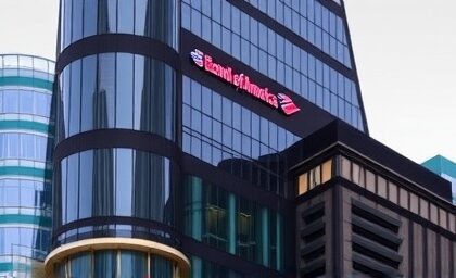Getimg Chicagos Bank Of America Tower Lands 700M Mortgage Bond Refinancing Largest Deal Since COVID Signals Real Estate Rebound 1763796953