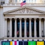 Getimg Sp 500 Surges 1.6 As Tech Stocks Rally Amid Rising Fed Rate Cut Expectations 1764017419